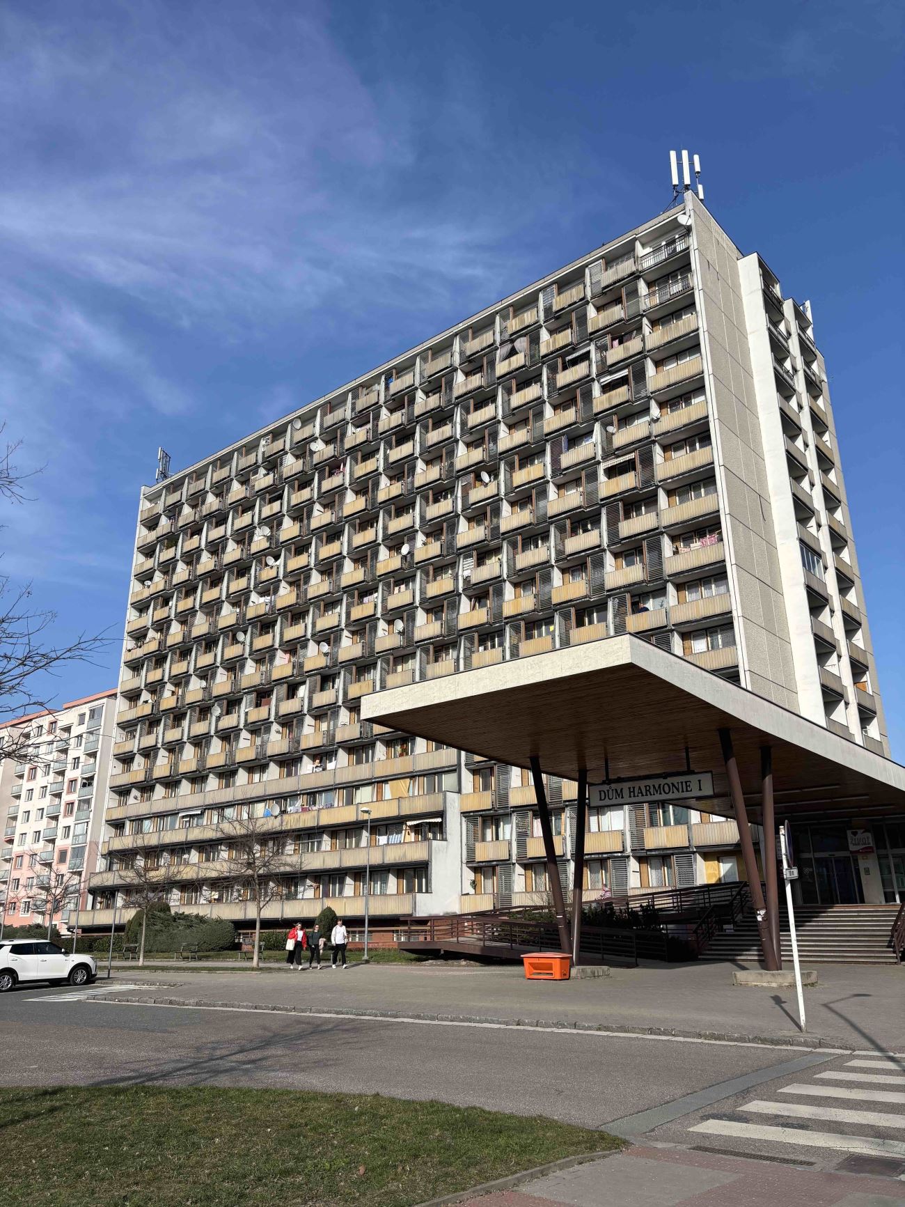 Harmonie l #stavební úpravy bytového domu#Hradec Králové